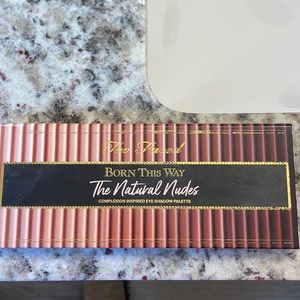 Too Faced Born This Way “The Natural Nudes” Palette